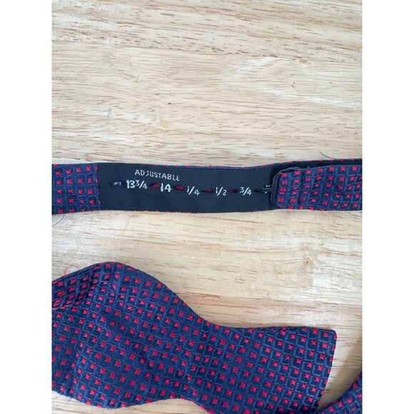 Brooks Brothers 346 Adjustable Bow Tie Pure Silk Red & Navy Geometric Pattern - Picture 3 of 3
